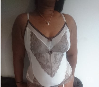 Escorts and Massages Three Bridges Crawley - Photos for Ebony English Mature