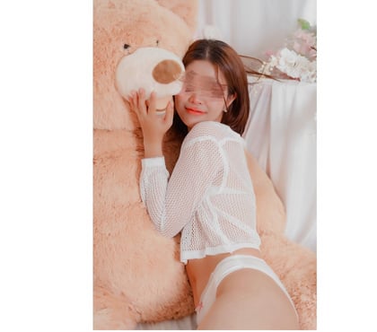 Escorts Nottingham City Centre Nottingham - Photos for Slim, Petite and sexy 😘 Thai Alice, Here till Sunday x