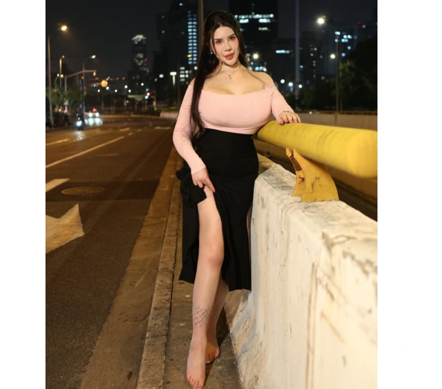 Escorts Greater Manchester Manchester - Photos for 🔥Tall Busty Asian Babe in Central Manchester Real Photos