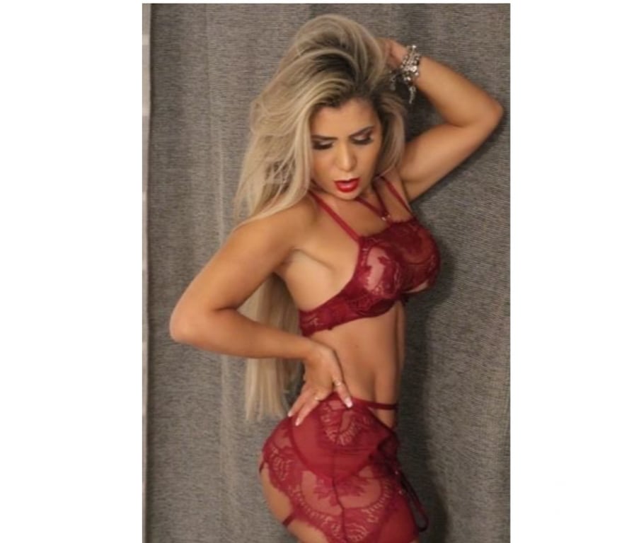 Escorts Essex Harlow - Photos for LARISSA BIG BUM 🎊🎉🍾🥂🥳