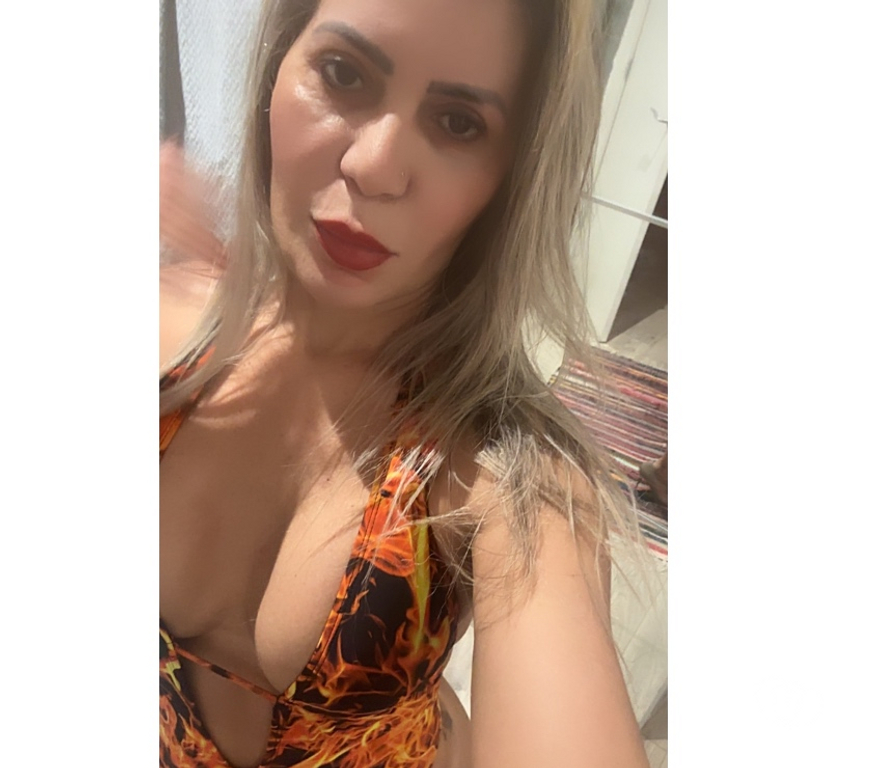 Escorts Essex Harlow - Photos for LARISSA BIG BUM 🎊🎉🍾🥂🥳