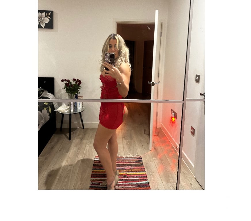 Escorts Essex Harlow - Photos for LARISSA BIG BUM 🎊🎉🍾🥂🥳