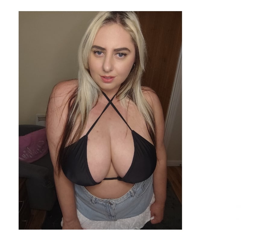 Escorts West Midlands Birmingham - Photos for 38BIG BUSTY CURVY GIRL 5 MINUTE FROM NEW ST STATON