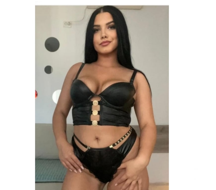 Escorts Merseyside Liverpool - Photos for New in town centre 🥰 Melissa