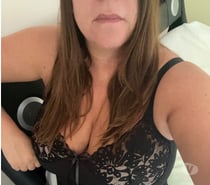 Busty Emma Grayson