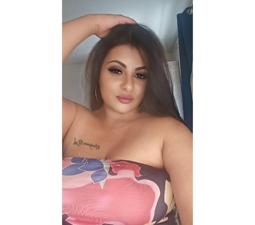 Escorts Greater Manchester Wigan - Photos for New Girl hot Gloriaโค๏ธโ๐ฅparty all what u want ๐