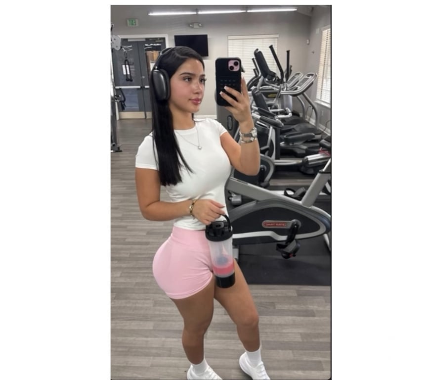 Escorts West Yorkshire Leeds - Photos for Sofia Colombiana🇨🇴🇨🇴🇨🇴