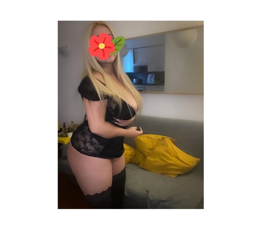 Escorts East London Redbridge - Photos for 🥂 NEW IN TOWN FOR YOU 👅 UPPER CLASS BABE 🫦💋