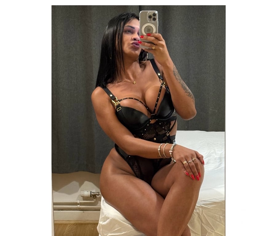 Trans Escorts West Midlands Wolverhampton - Photos for Cindy brazilian🇧🇷🇧🇷very hot🍆💦🔥