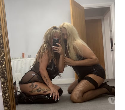 Escorts Snaresbrook East London - Photos for DOUBLE GIRL MASSAGE 🔥FEET FETISH 🦶B2B.