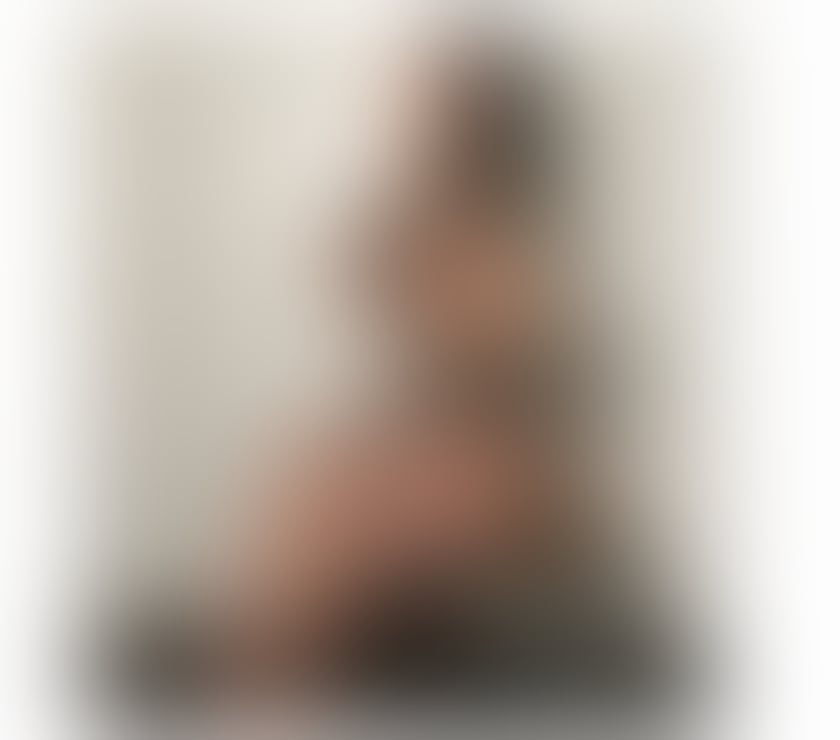 Escorts and Massages London Gatwick Airport Crawley - Photos for Naughty HANNA Sexy Girl Hot Ass 🍑🍑💦💦 💋