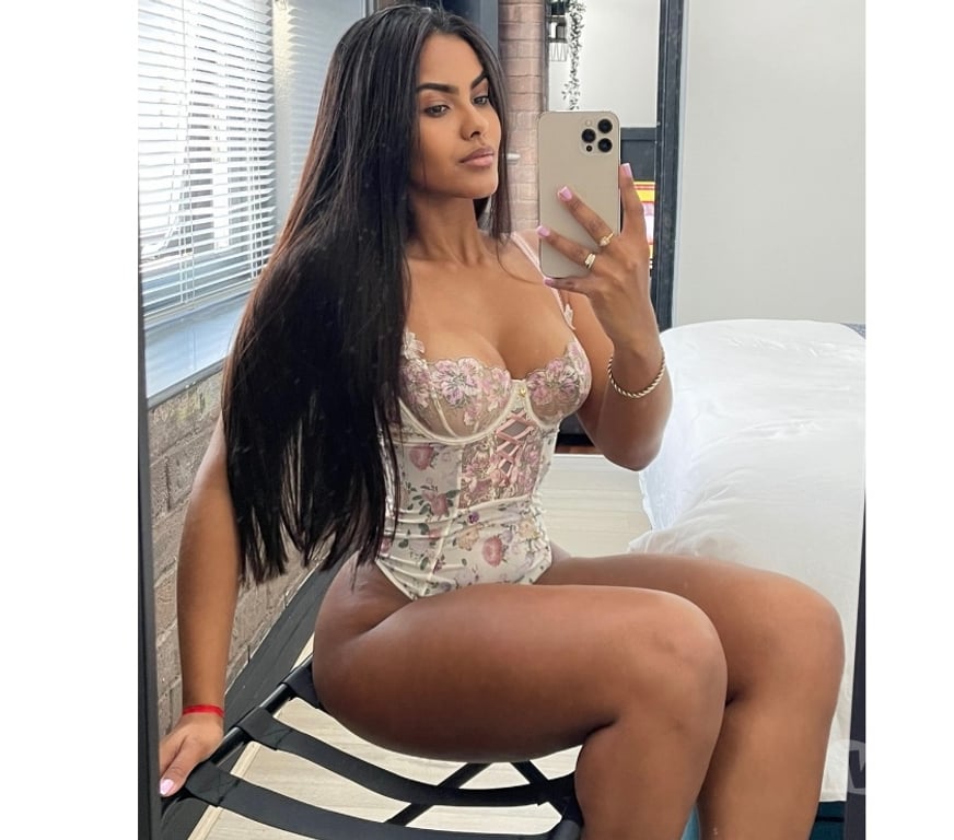 Escorts Buckinghamshire Milton Keynes - Photos for LUNA VIP BRAZILIAN