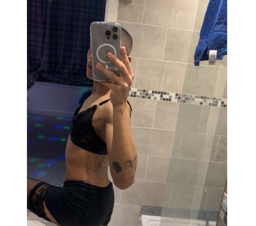 Trans Escorts West Yorkshire Leeds - Photos for π Feemboy π party π₯³