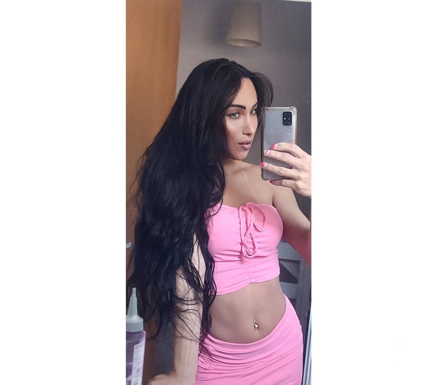 Escorts West Yorkshire Leeds - Photos for duo a woman and a trans