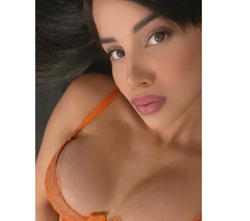 Escorts North London Enfield - Photos for Mira the best in the town
