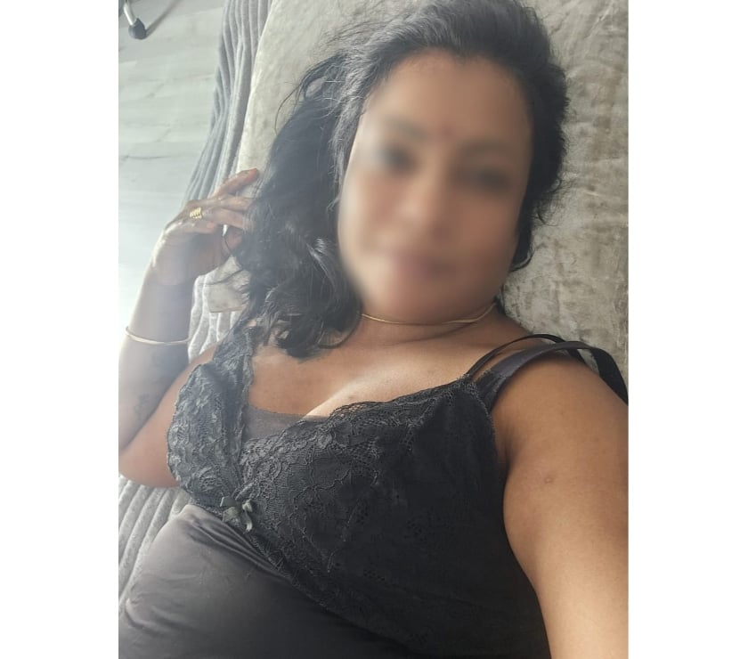 Escorts South East London Croydon - Photos for 💋Arti Sweet Tamil Lady -Full Service- Croydon ❤️