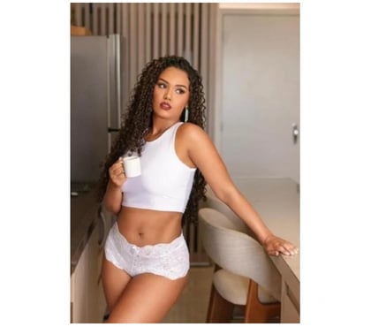 Escorts Luton Town Centre Luton - Photos for Bia Brasilian 🇧🇷