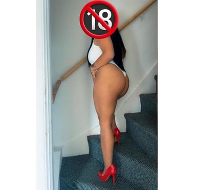 Escorts Bridgwater Somerset - Photos for 😘Hi I'm Sonya real brunette very hot girls.🔥