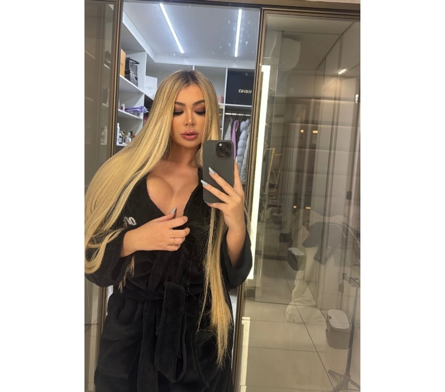 Escorts Central London London Bridge Station - Central London - Photos for hot blonde, Brazilian girl 🍑🍑💦 Party girl