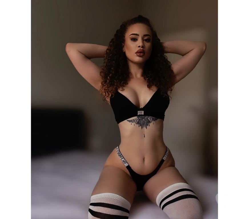 Escorts Greater Manchester Bolton - Photos for New Girl In Your Town! Sexy columbian party