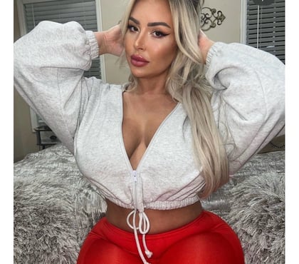 Escort Burnley Town Centre Burnley - Photos for ELLA🍭HOT CURVY PARTY-GIRL🥳outcal💦