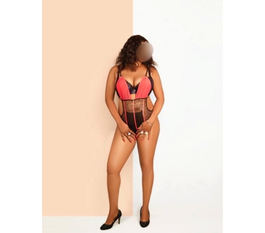 Escorts Belfast Belfast City Centre (South) - Belfast - Photos for Sexy Ebony Bianca in Belfas loves to party don't miss out