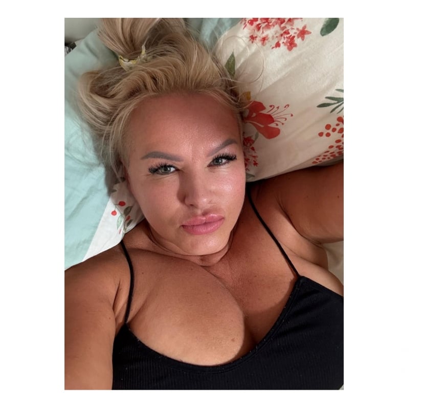 Escorts Surrey Spelthorne - Photos for Polish Pie Pandora