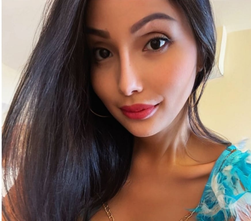 Escorts Nottinghamshire Nottingham - Photos for Sexy Australian Asian Bella for your personal pleasure!