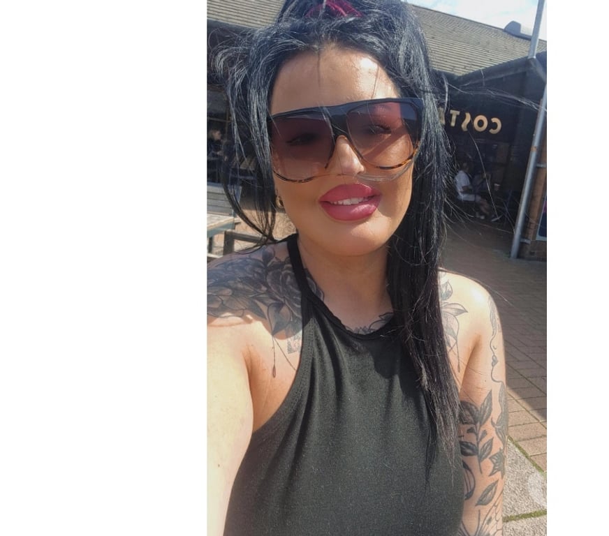 Escorts Glasgow Glasgow City Centre - Glasgow - Photos for Curvy, Kinky Yorkshire girl... New in town!!!!!!