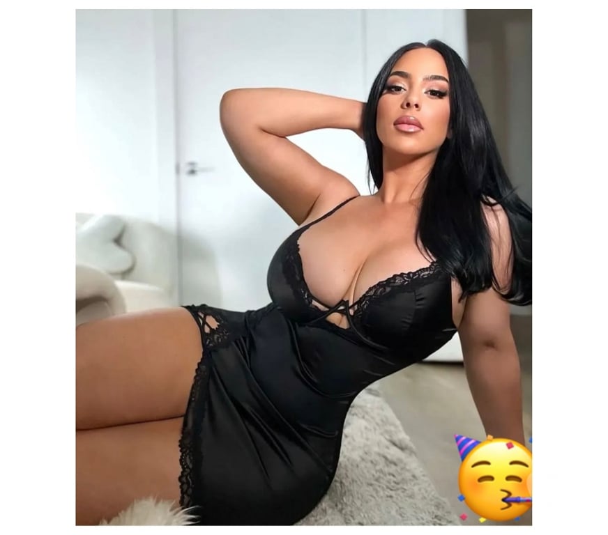 Escorts North London Enfield - Photos for Alison new Brazilian🥳🍑horny girl best service🍑🥳