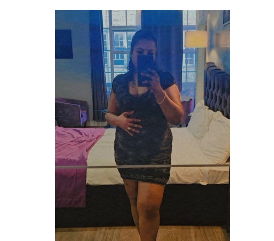 Escorts South East London Croydon - Photos for Arti Curvy South Indian Tamil New in Town