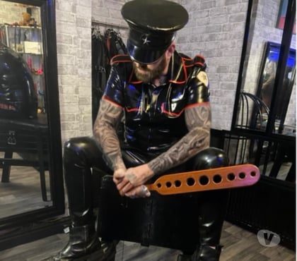 Gay escorts Birmingham Birmingham - Photos for Master Eric Von Dom