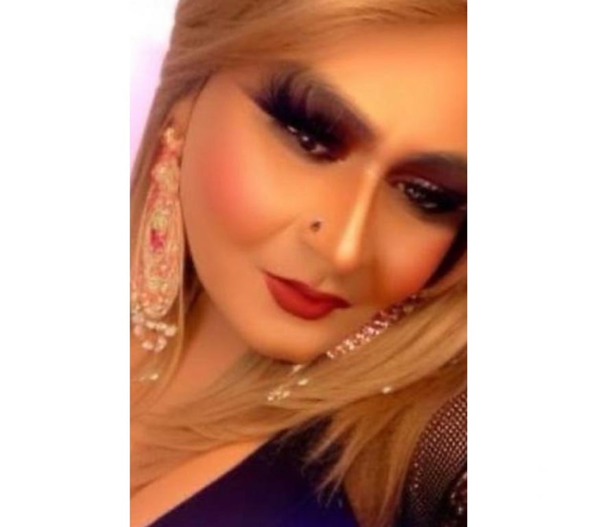 Trans Escorts East London Walthamstow Central Station - East London - Photos for TS zamria Top & bottom plenty of milk GFE 3 nights only