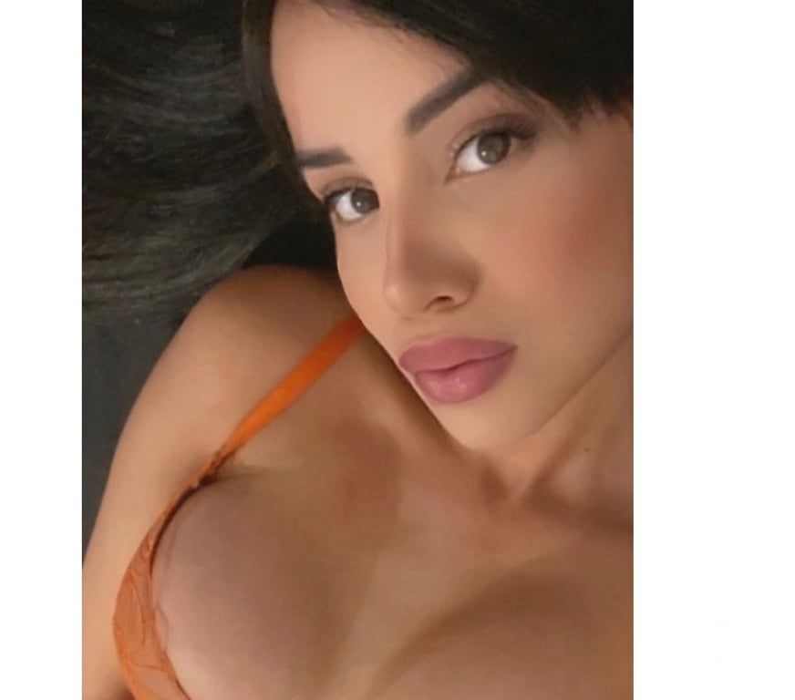 Escorts North London Enfield - Photos for Mira the best in a town