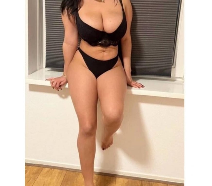 Escorts Somerset Bridgwater - Somerset - Photos for Hello, I'm Myruna, a sexy brunette with the best service