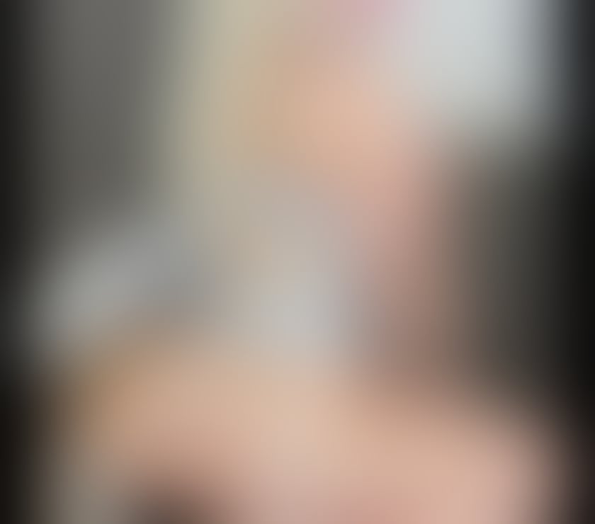 GIGI BLONE PARTY MILF IN TOWN