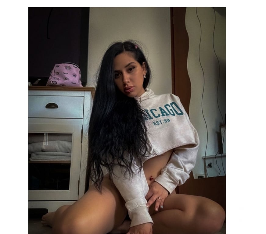 Escorts Kent Medway - Kent - Photos for New In Town only few days here call me x❤️❤️❤️