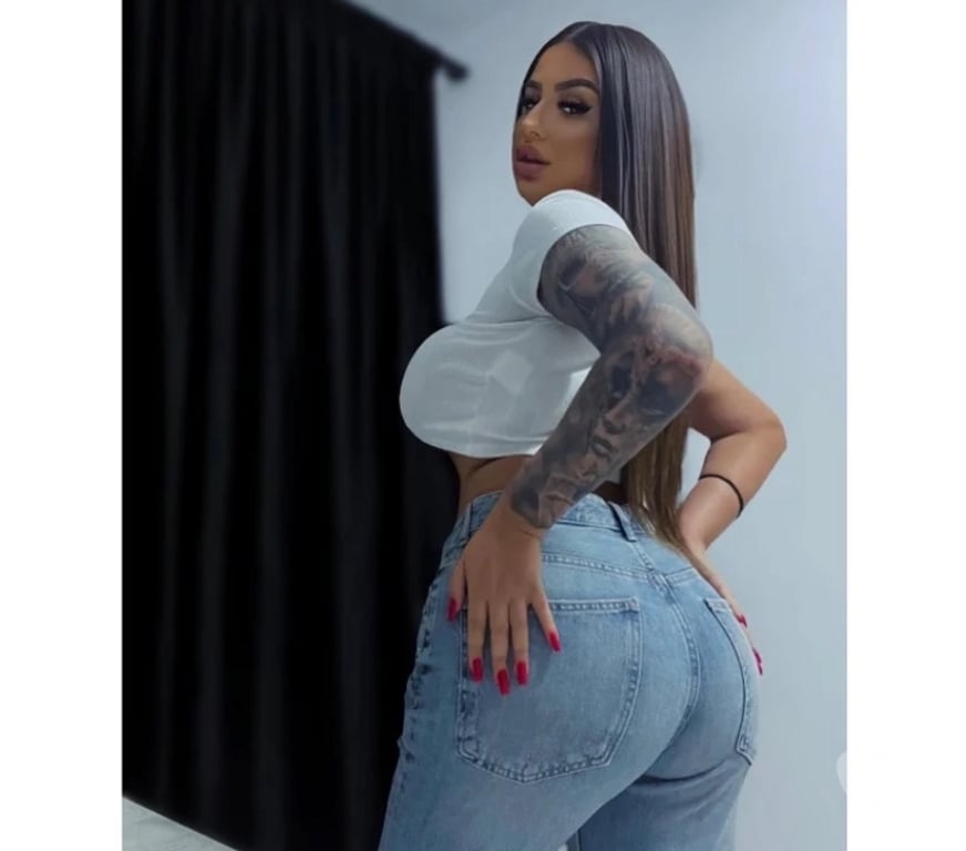 Escorts West Sussex Crawley - Photos for Busty Kelly 💣 High Class and Genuine 💯🍑