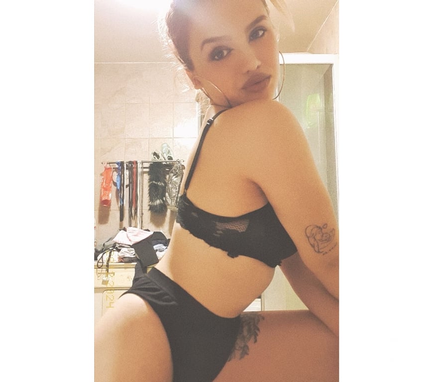 Escorts Norfolk Norwich - Photos for Party girl real photos 100% outcall😘 incall‼️