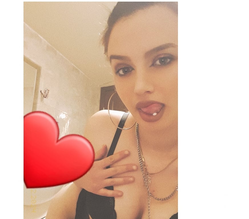 Escorts Norfolk Norwich - Photos for Party girl real photos 100% outcall😘 incall‼️