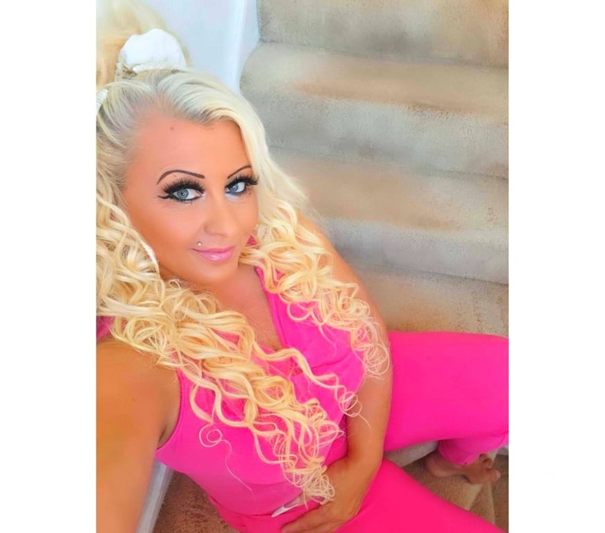 Escorts Hertfordshire Watford - Photos for Hot Amanda 🔥 40-60-80 🔥Milf Big Natural boob's gfe