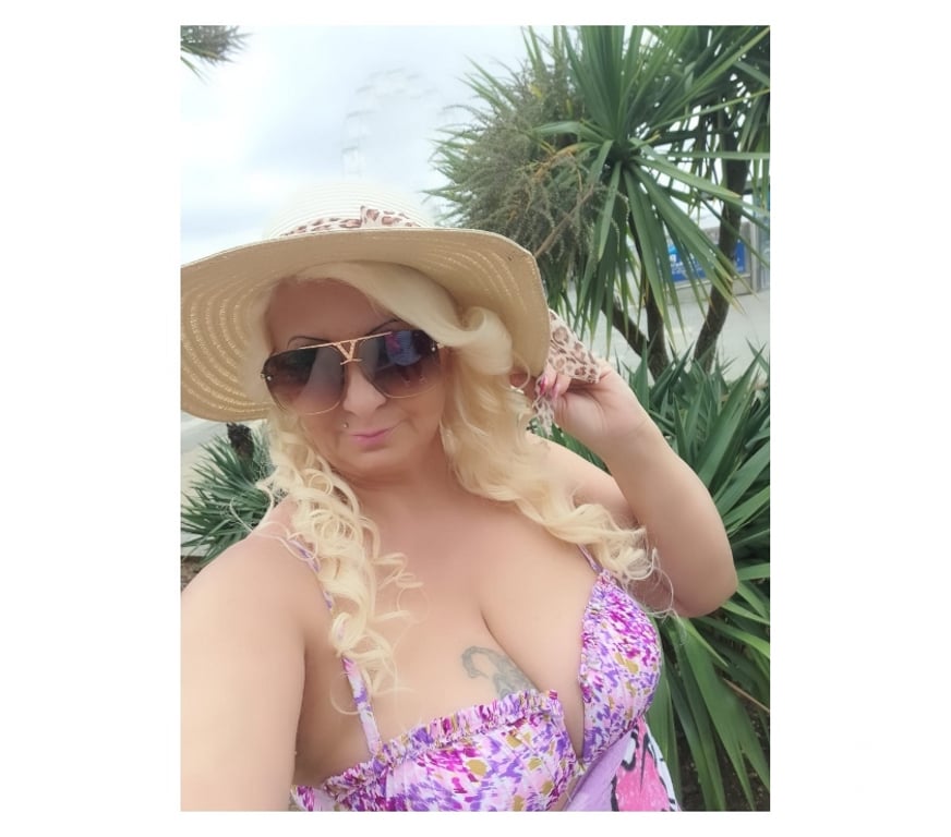 Escorts Hertfordshire Watford - Photos for Hot Amanda 🔥 40-60-80 🔥Milf Big Natural boob's gfe