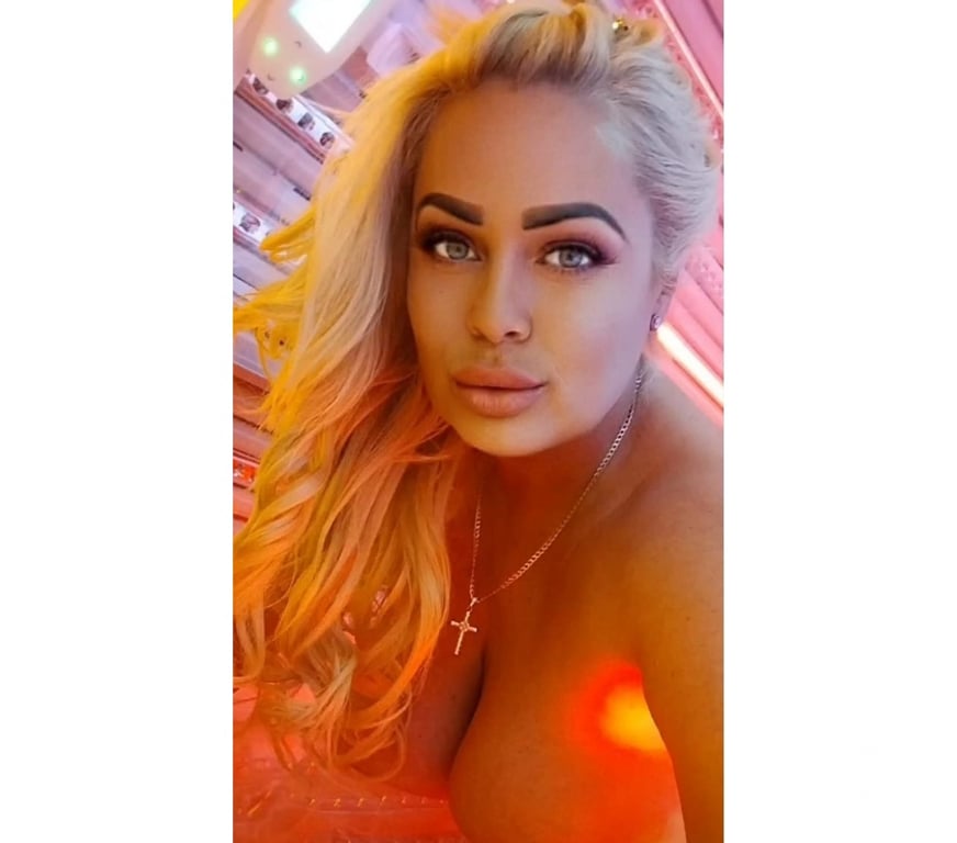 Escorts Fife Dunfermline - Fife - Photos for SEXY BUSTY VICKY IN DUNFERMLINE XXX