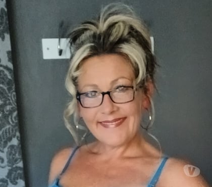 Adult Entertainment London City Airport East London - Photos for Irish milf waiting to make your dreams come true