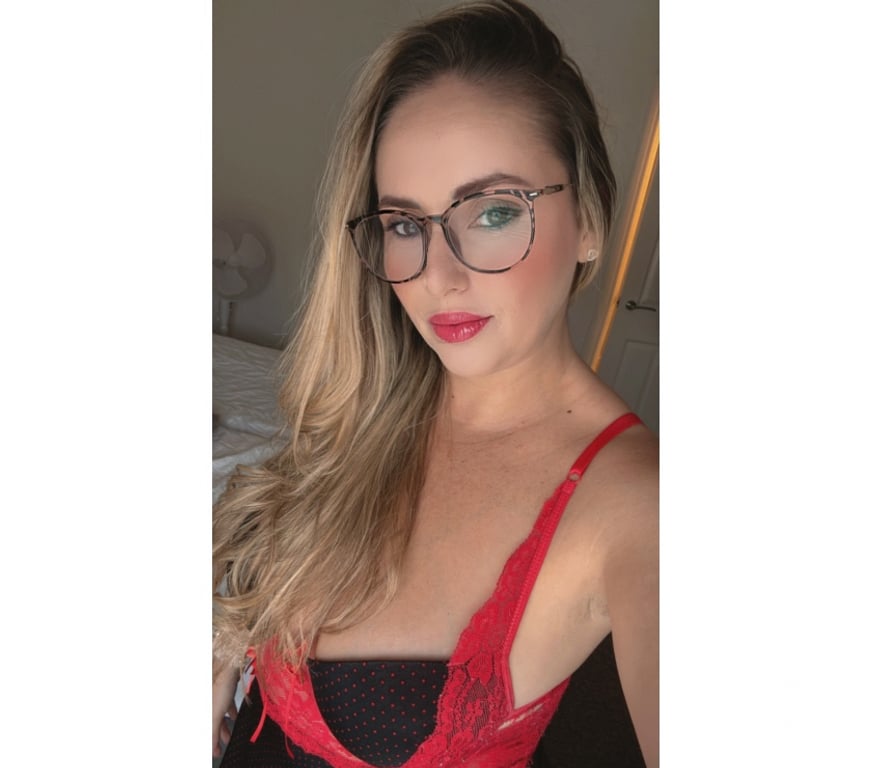 Escorts South Yorkshire Sheffield - Photos for Fer 100%real💕hot new girl😈just this week in town🚨