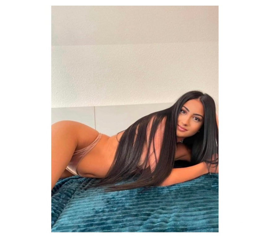 Escorts East Sussex Hastings - Photos for Hi guys I’m Emma call me for service or text me kiss