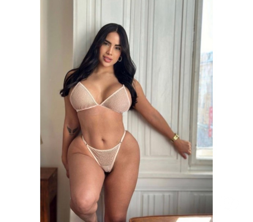Escorts Hampshire Hart - Photos for BOMBSHELL SOPHIA 💖🇧🇷