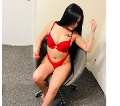 Escorts Heathrow Hillingdon - Photos for Betty party girls 🍑🍑🍑🍑❤️🍭