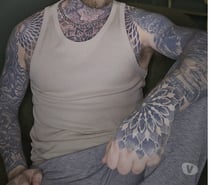 bottom submissive guy for you