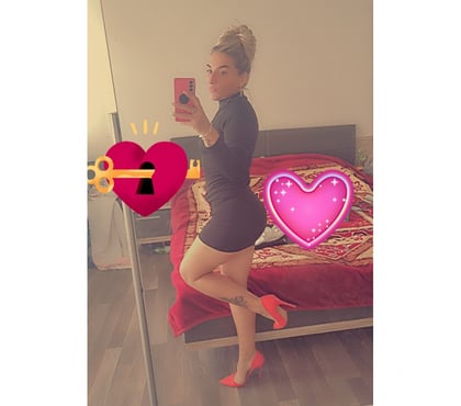 Escort Canary Wharf East London - Photos for LEYLA BEST PARTY END SERVICE